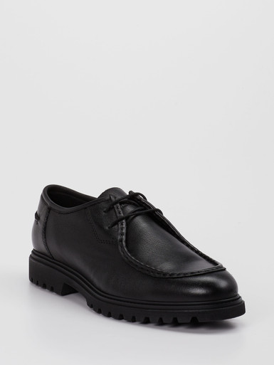 Schnürschuh