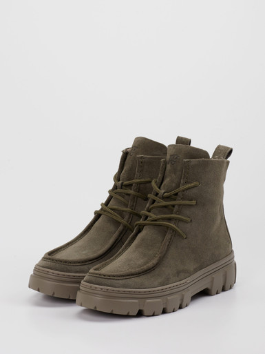 Sneaker High