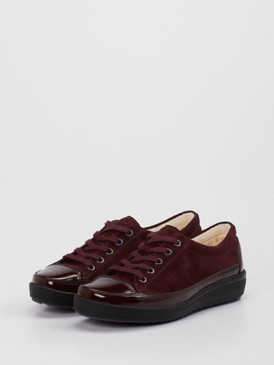 Schnürschuh