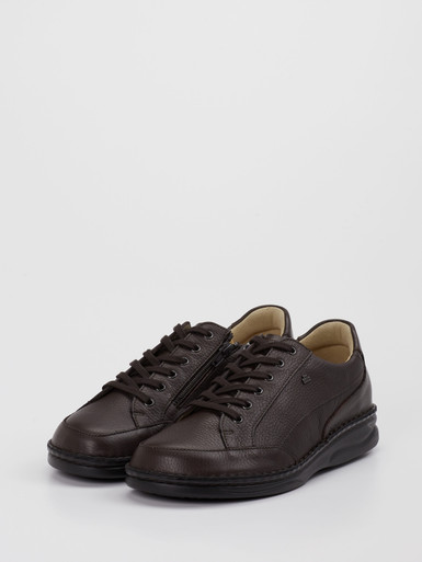Schnürschuh
