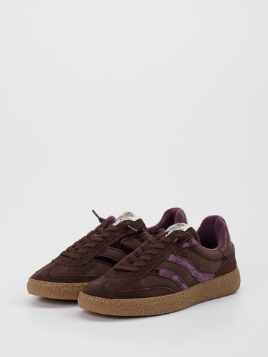 Sneaker Chic