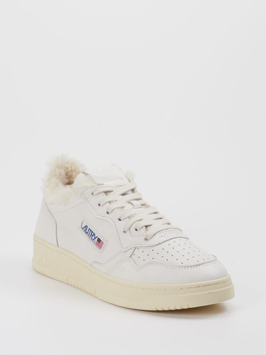 Sneaker Medalist