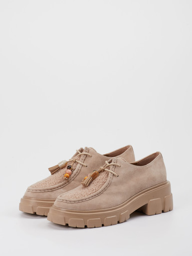 Schnürschuh