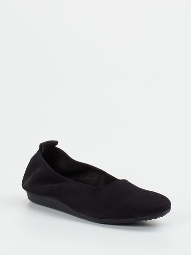 Arche – Ballerinas aus Nubukleder schwarz