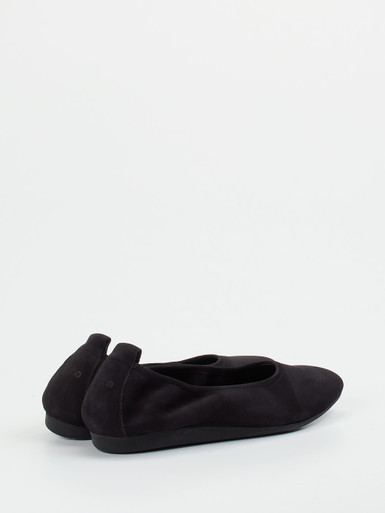 Arche – Ballerinas aus Nubukleder schwarz
