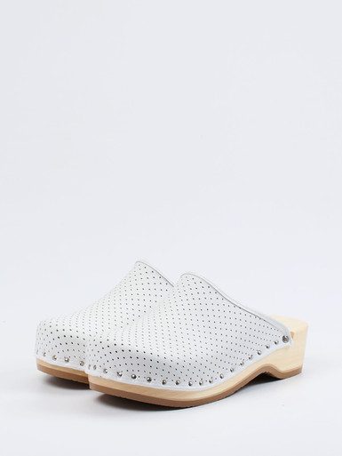 Clogs