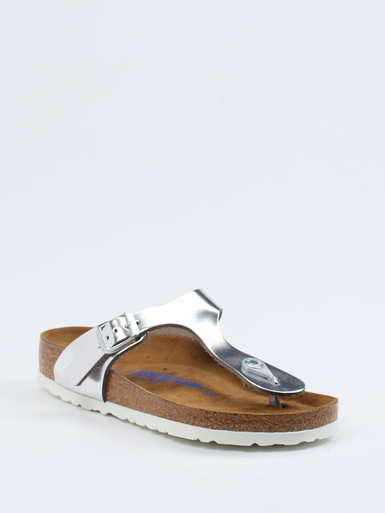 Birkenstock – Zehentrenner aus Metallicleder silberfarben