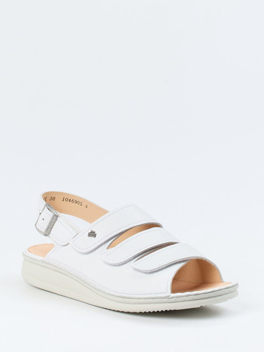 Finn Comfort – Komfortsandalen aus Kalbleder weiß