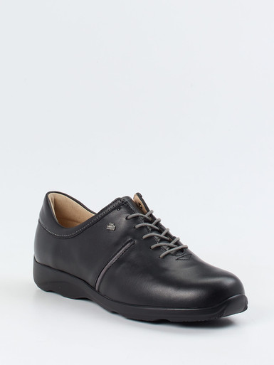 Schnürschuh