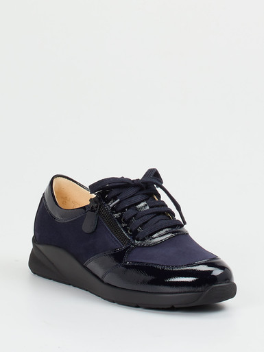 Schnürschuh