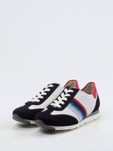Schnürschuh
