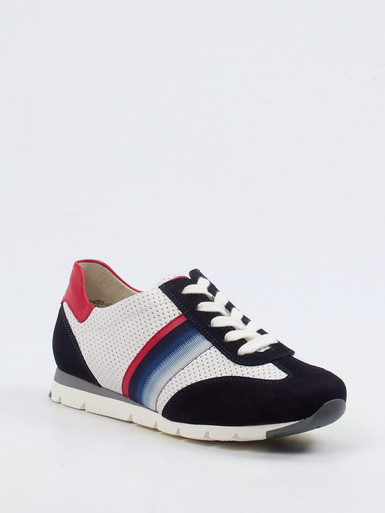 Schnürschuh