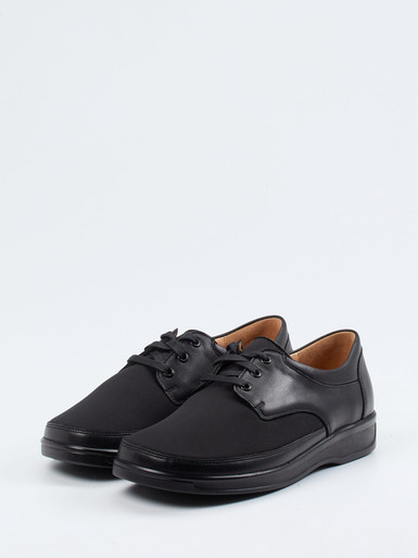 Schnürschuh