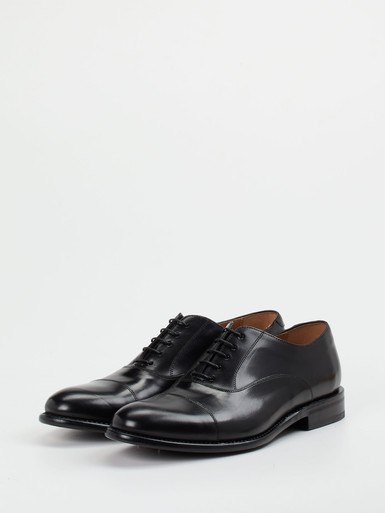 Schnürschuh