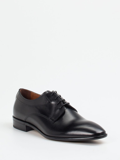 Schnürschuh