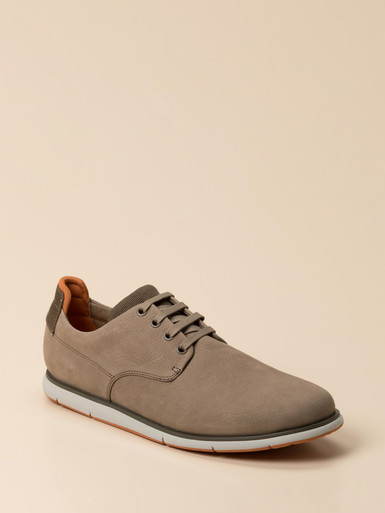 Schnürschuh