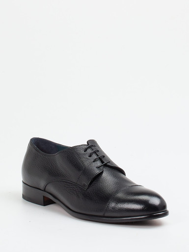 Schnürschuh