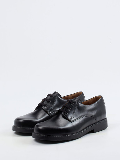 Schnürschuh