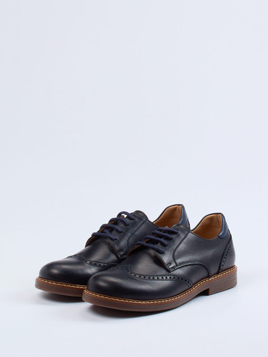 Schnürschuh