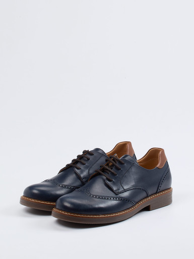 Schnürschuh