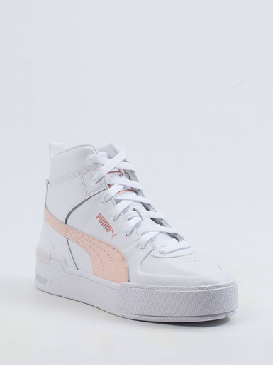 Sneaker high