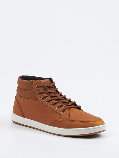 Sneaker high