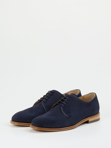 Schnürschuh