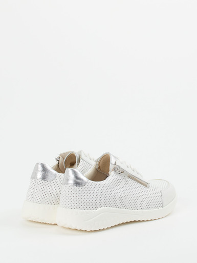 Schnürschuh