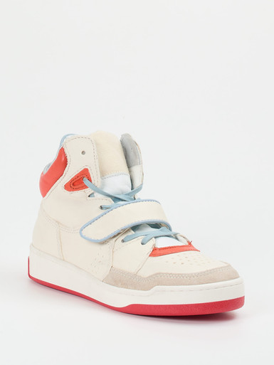 Sneaker High