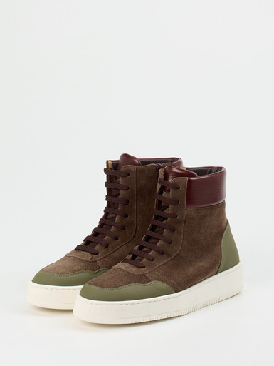Sneaker High