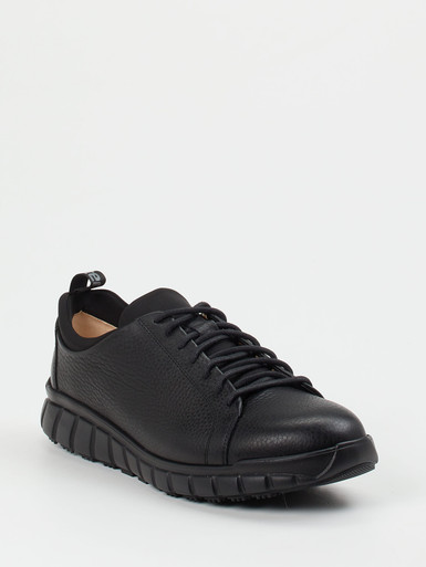 Schnürschuh