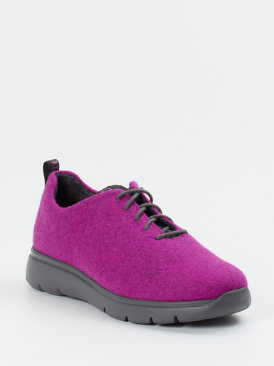 Schnürschuh