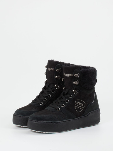 Sneaker high