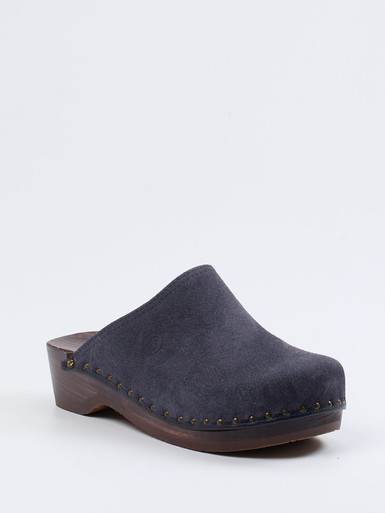 Clogs