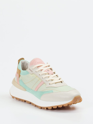 Schnürschuh