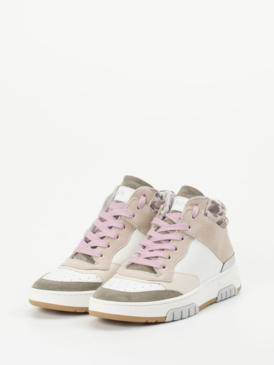 Sneaker high