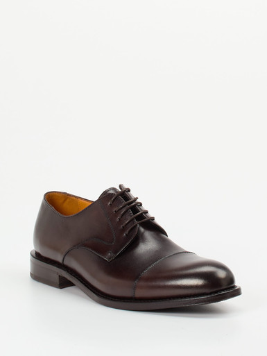 Schnürschuh