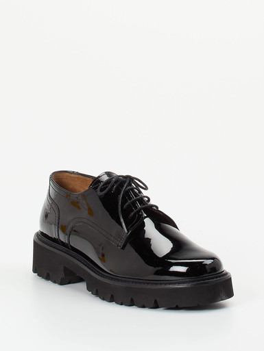 Schnürschuh