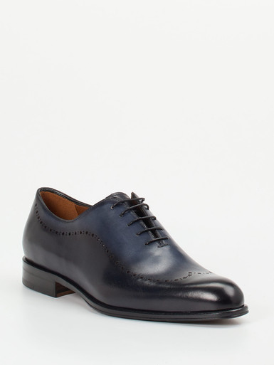 Schnürschuh