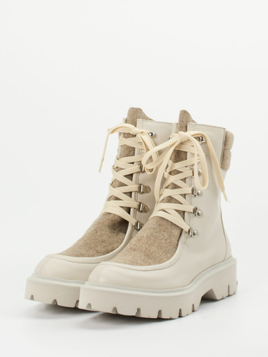 Schnürstiefelette