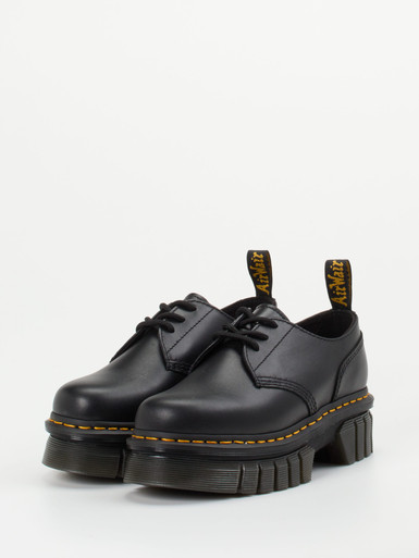 Schnürschuh