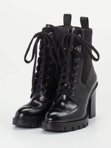 Schnürstiefelette
