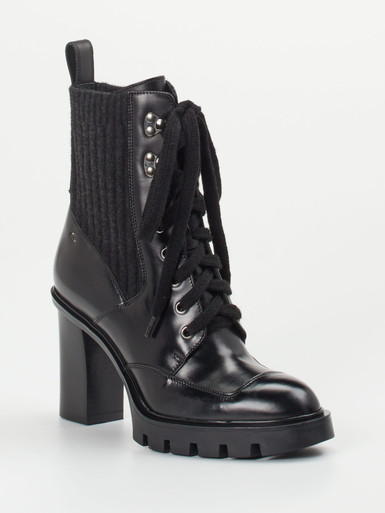 Schnürstiefelette