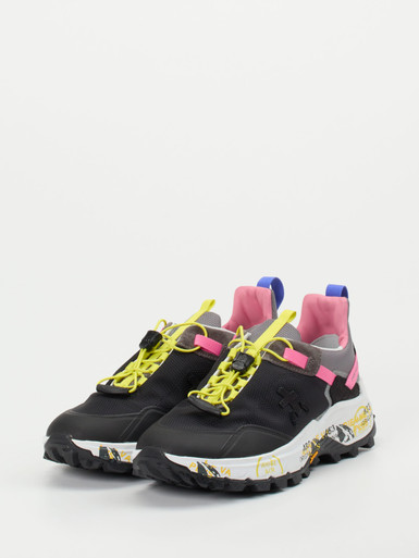 Sneaker