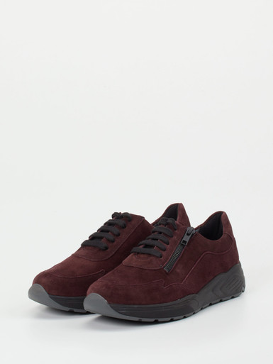 Schnürschuh