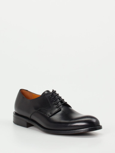 Schnürschuh