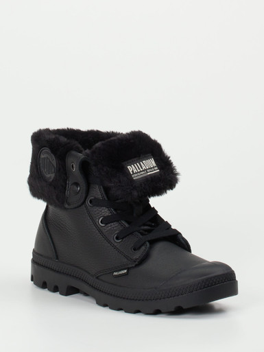 Sneaker high