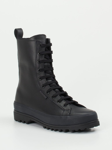 Sneaker high