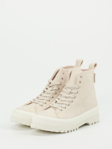 Sneaker high
