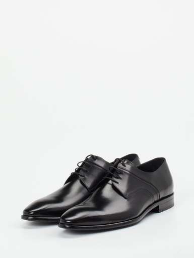 Schnürschuh